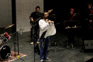 اجرای «کامران رسول زاده» در حضور مسئولین فرهنگی 