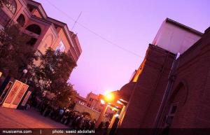 گزارش تصویری از حاشیه‌های کنسرت رضا صادقی برای فیلم «بی‌خداحافظی» 