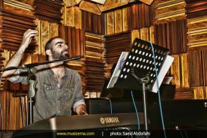 تمرین کنسرت در شعله با تو رقصان - مهیار علیزاده تمرین کنسرت در شعله با تو رقصان - مهیار علیزاده